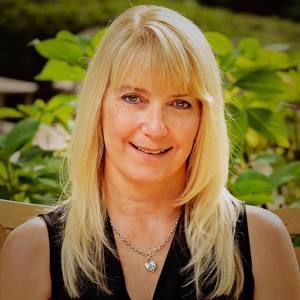 Meet your Posher, Laurie